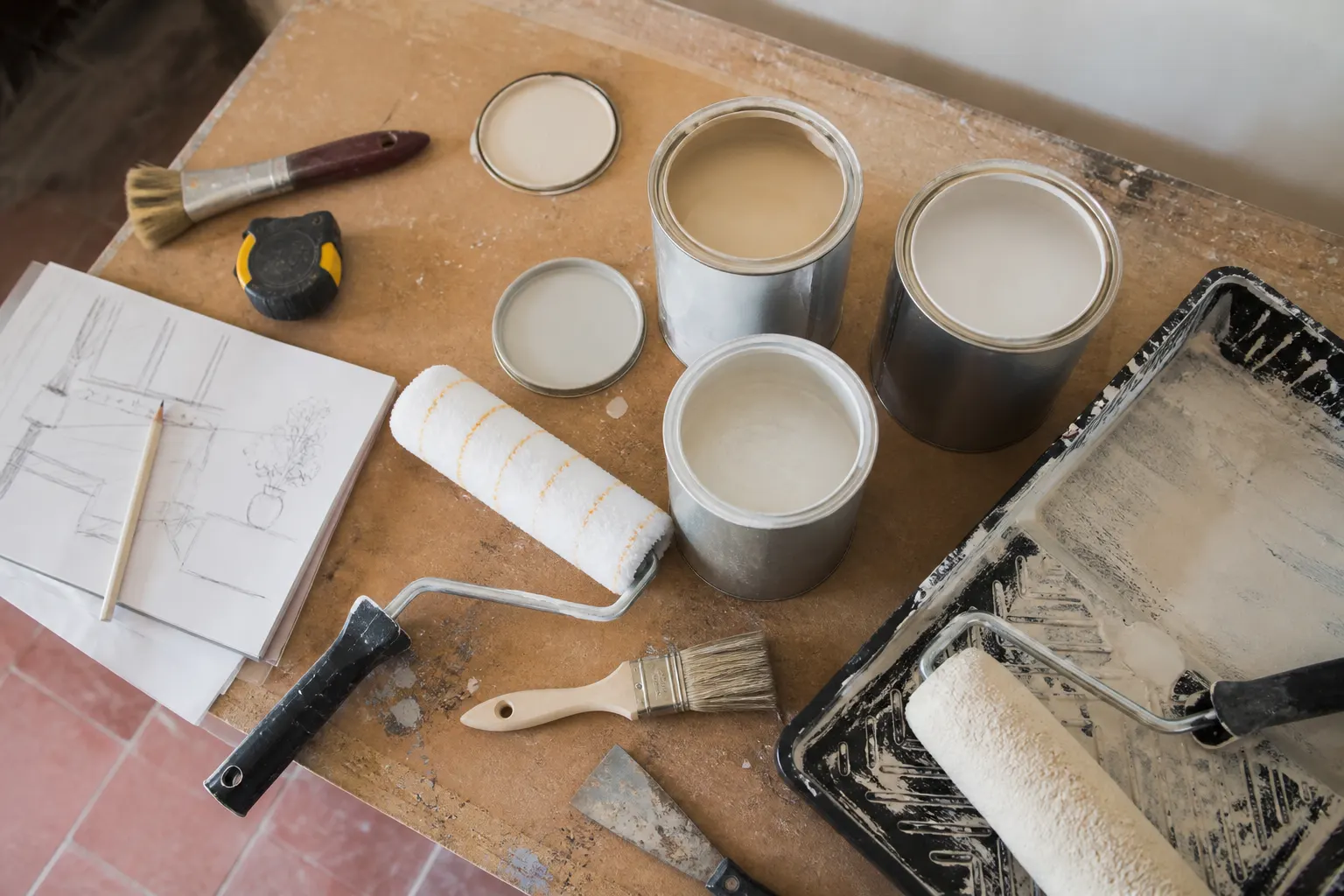 Materiais de pintura prontos para o trabalho
